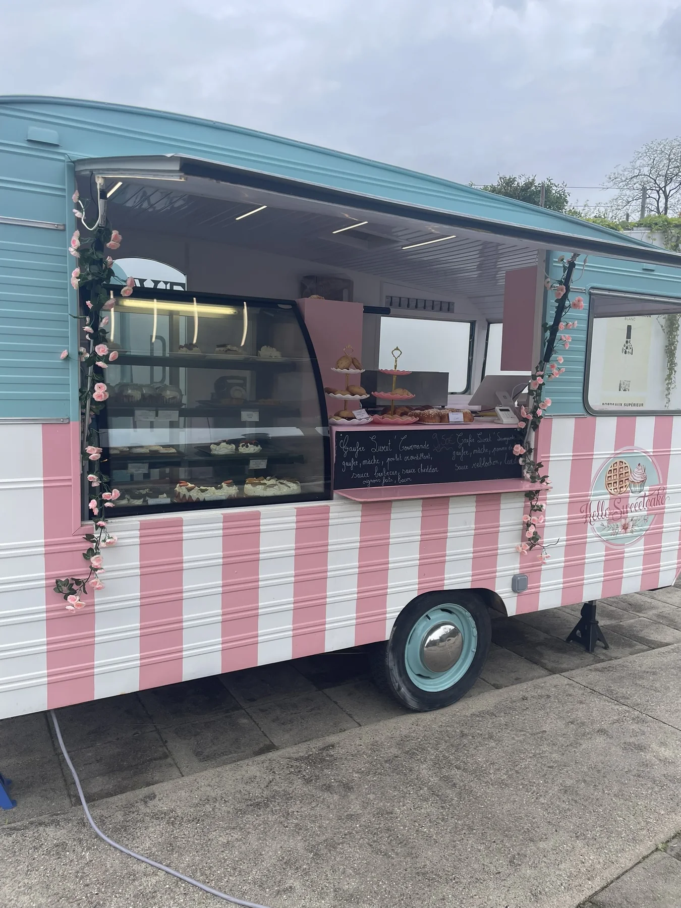 Foodtruck Hello Sweet Cake rose et bleu